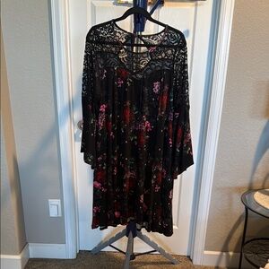 Torrid Super Soft Knit Dress with Floral Design with lace. Size 3